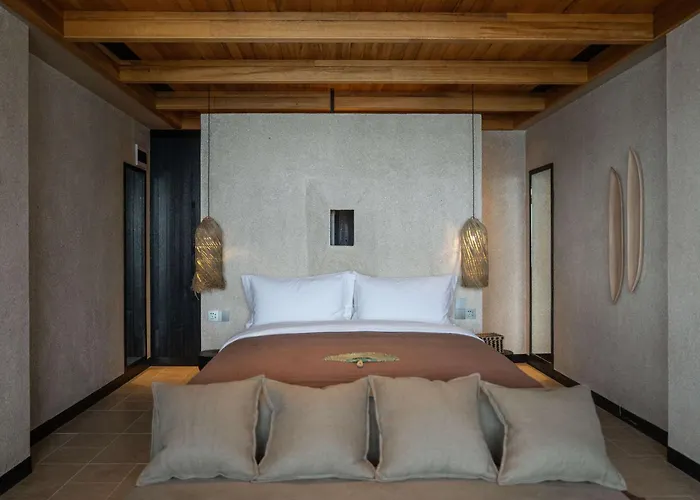 Sanyea You Gan Wan Secluded Resort Hotel-Free Yacht Experience
